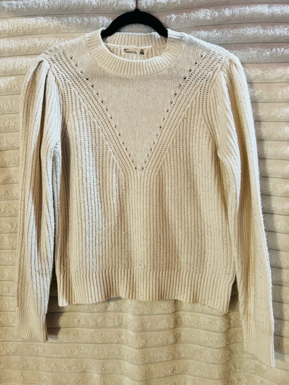89th & Madison Ivory Pointelle V-Detail Crewneck Sweater